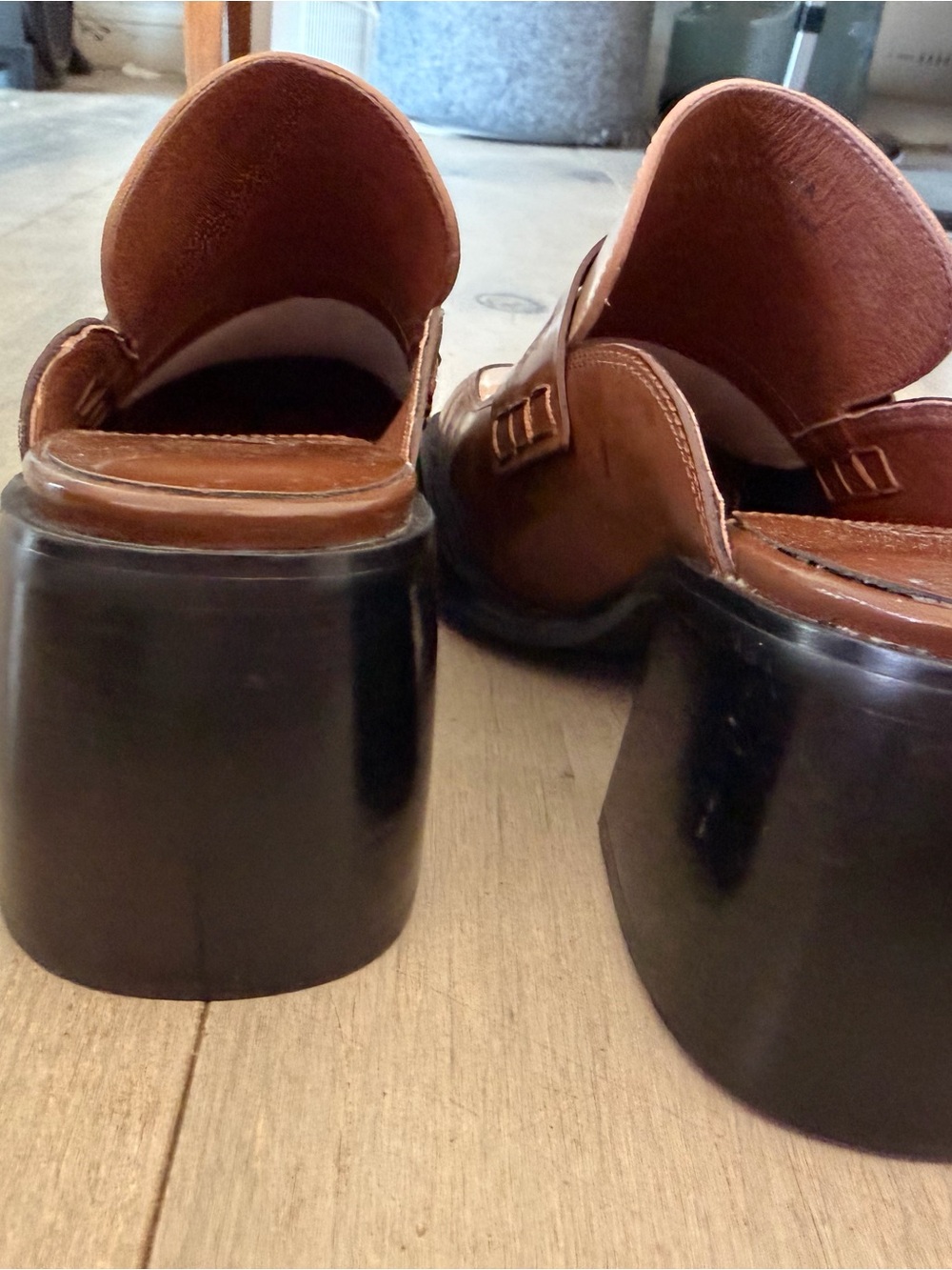 Jeffrey Campbell Two-Tone Brown & Nude Leather Mules - Picture 5 of 9